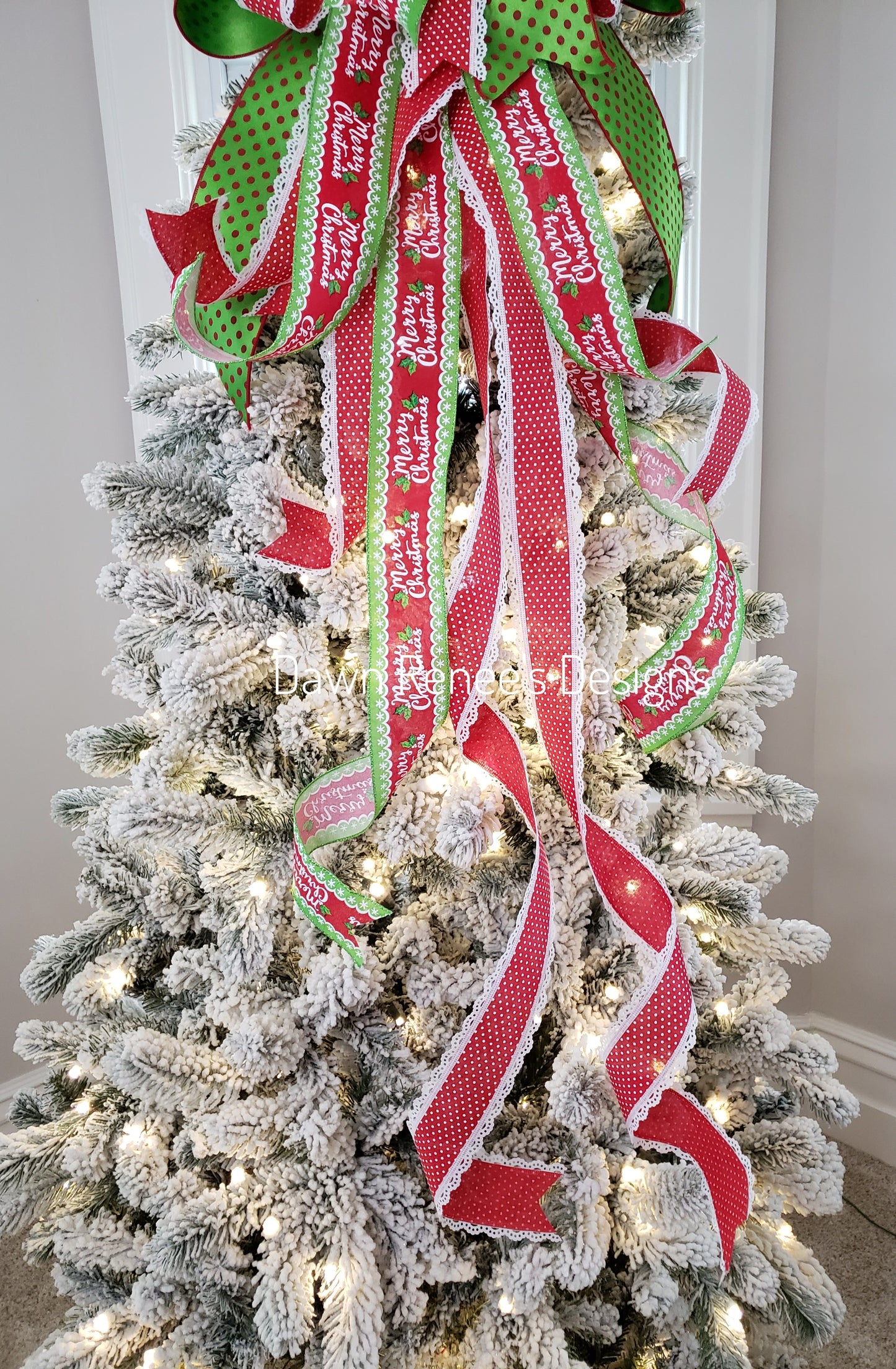 Polka Dot Christmas Tree Bow in Green Red White